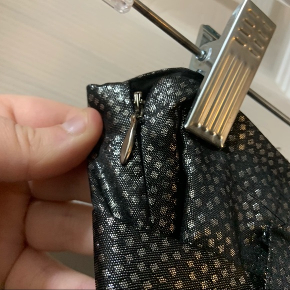 Express Black/Grey Metallic Print Aline Skirt size 4 - Picture 8 of 11